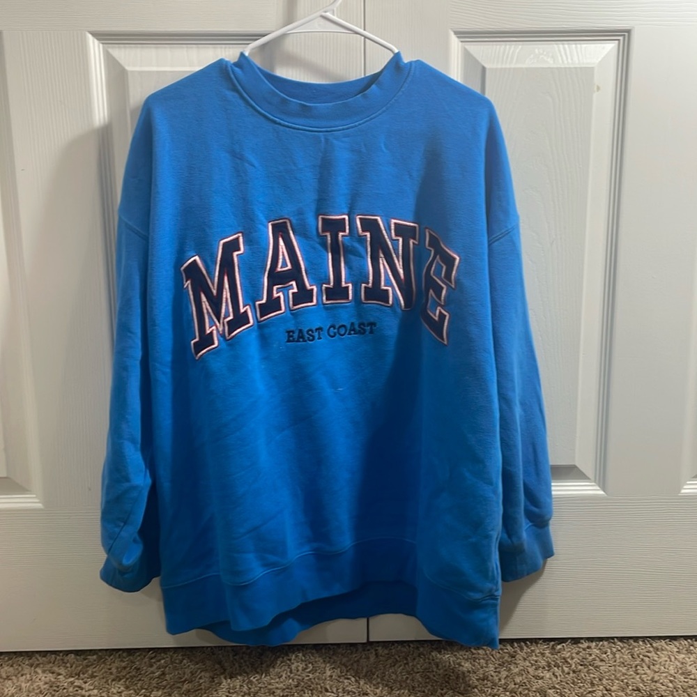 Super Cute royal blue oversized Maine Sweatshirt